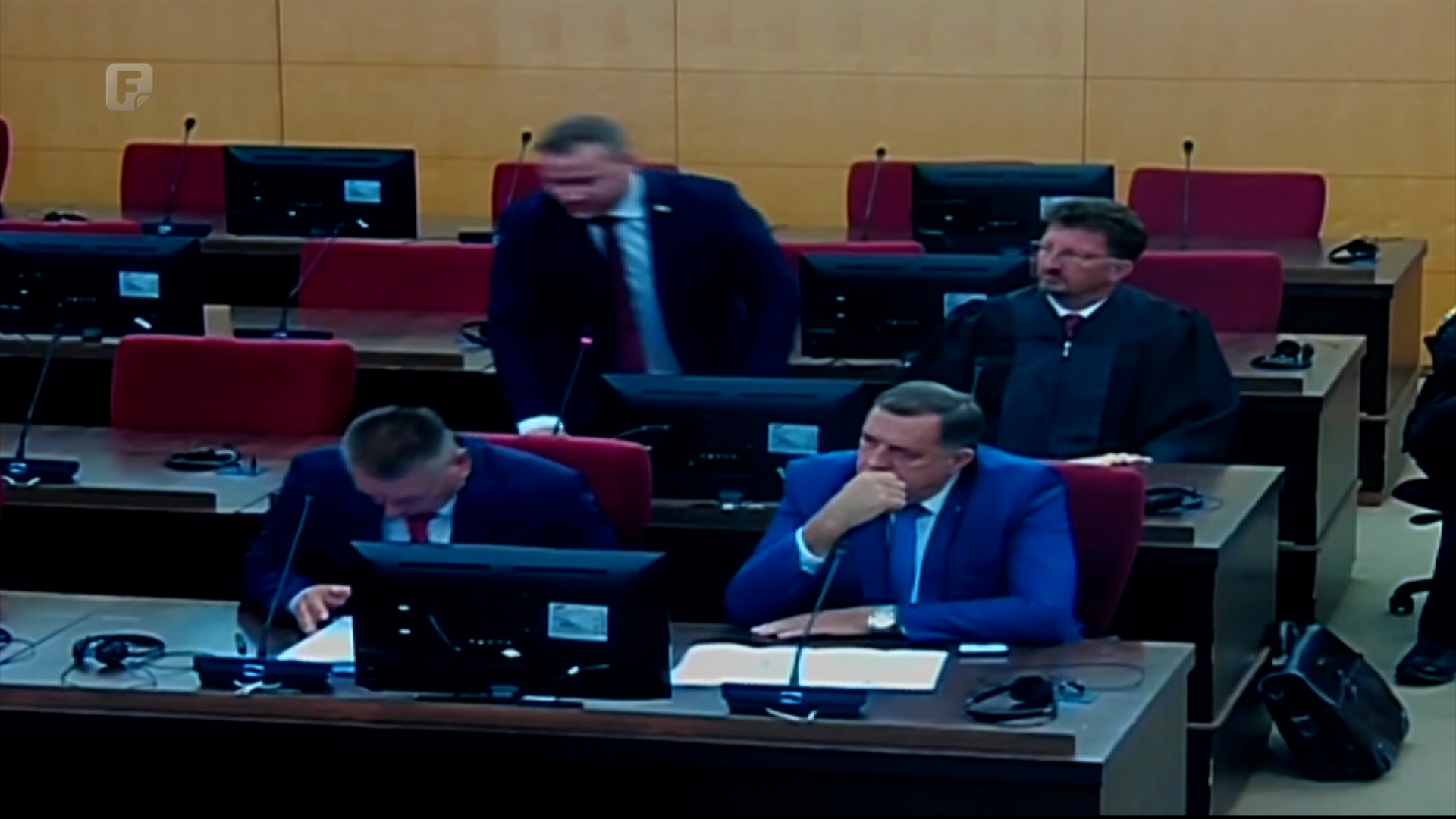 Dodik tvrdi da ima ponudu za oslobađajuću presudu - institucije još nisu reagovale
